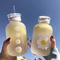 Miniatyrbilde 5 av 5: 480ml Søt Melkjuice Vannflaske med Skala 2 Lopp Små Tusenfryd Matt Bærbar Vannkopp Grasglass Kreativ Praktiske Kopper (6 Blomster)