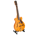 Miniatyrbilde 6 av 8: Miniatyr Elektrisk Gitarmodell i Tre med Stativ, Gullfarget, Hul, 7,1 Tommer 0.1