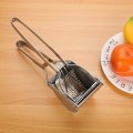 Miniatyrbillede 5 af 5: Rustfri stål kartoffelmoser med skærefunktion og skridsikker håndtag til køkkenet