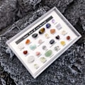 Miniatyrbillede 9 af 10: 24 stk. Julekalender Mineralsten Jule-nedtælling Legetøj Krystal Gemmesamlinger Gaver til Børn Box