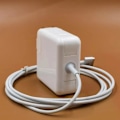 Pikkukuva 2 / 3: 45W ersättningsladdare för MacBook Air Magsafe 2 Vit