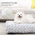 Miniatyrbilde 3 av 6: Vaskbar Hundebed Deluxe Pluss Hundebur Bed Fulffy Comfy Kennel Pute Anti-Skli Dyre Sovematte for Jumbo, Medium, Små Hunderaser, 23\" x 18\", Grå