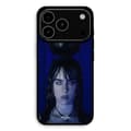 Cover til iPhone 18 Pro Max Billie Eilish tapet Maniacase Svart
