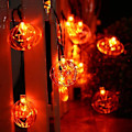 Miniatyrbilde 3 av 5: Halloween hagedekorasjon, Halloween lyslenke batteri 20 LED med oransje gresskar, lilla flaggermus, hvite spøkelser, Halloween dekorasjon for utendørs