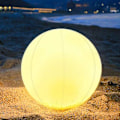 Miniatyrbild 1 av 5: Uppblåsbar LED-strandboll, 13 färger lysande uppblåsbara bollar, utomhus strandpool lekboll med LED-ljus