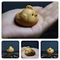 Miniatyrbillede 2 af 4: Træskåret ornament Trækylling Dekoration Træhåndværk Desktop Kylling Ornament