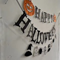 Miniatyrbillede 1 af 5: Glitrende Sort Happy Halloween Banner - 8,2 ft (1 stk) - Perfekt til Spooky-Spirited Festligheder