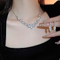 Miniatyrbild 4 av 5: Brud bröllop kristall halsband örhänge set silver strass hänge choker halsband glänsande brud smycken set för kvinnor-2pcs