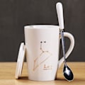 Miniatyrbilde 1 av 5: Kaffe krus gaver, keramisk tekopp med lokk og rustfritt stål skje sett for menn og kvinner hjemmekontor - Leo 450ml hvit