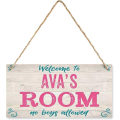 Miniatyrbild 1 av 5: Inga pojkar tillåtna tecken, Personlig flicka Cave Sign Custom Name Girls