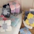 Miniatyrbillede 6 af 7: Pure-Color Hvedeaks Mønster Plys Tæppe Foldbart Hold Varmt Hyggeligt Tæppe Til Sovesofa Dark Blue 50*70cm