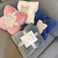 Miniatyrbillede 6 af 7: Pure-Color Hvedeaks Mønster Plys Tæppe Foldbart Hold Varmt Hyggeligt Tæppe Til Sovesofa White 100*150cm