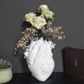 Miniatyrbilde 5 av 5: Anatomisk hjertevase harpiks blomsterpotte hjerteformet vase benkeplate skrivebordsdekorasjon bord skrivebordsblomstervase dekor, hvit