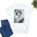 Miniatyrbilde 3 av 8: Queen Platinums Jubileums T-skjorte 1926-2022 Queen T-skjorte Klær M