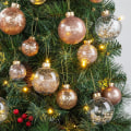 Miniatyrbild 3 av 5: 24 st julgransprydnader 2,4' splittringssäker set