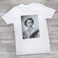 Miniatyrbilde 7 av 8: Queen Platinums Jubileums T-skjorte 1926-2022 Queen T-skjorte Klær 2XL