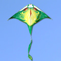Miniatyrbild 2 av 5: 1,5 m triangulär Long Tail Kite Outdoor Backyard Game Lätt att flyga Red