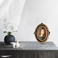 Miniatyrbilde 3 av 5: Retro fotoramme Harpiks Gull Utsmykket struktur Oval Bordplate Fotoramme Smykker Display Stativ Frittstående fotoramme Klart cover med C6 tommer