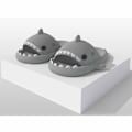 Miniatyrbild 2 av 2: Shark Tofflor Halkfria duschtofflor Badrumstofflor Mjuka sommarsandaler för flickor och pojkar Nyhet grey 40 41
