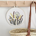 Miniatyrbild 2 av 2: Trädgårdsbroderisats Färgtrådar och verktygssats Enkelt broderistartpaket för hemma utomhus null none