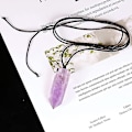 Miniatyrbild 4 av 5: Energistens Halsband Naturlig Lila Kristall Ametist Hexagonal Pelare (ZYH)