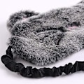Miniatyrbild 4 av 6: Söt Kanin Sovmask Plysch Ögonbindel Rese Sovmasker Supermjuk Rolig Ögonmask för Barn Flickor och Vuxna (Svart Grå katt