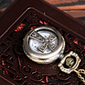 Miniatyrbild 3 av 5: (1 set) Kvartsur, väggur, fickur, dam retro fickur med flipp ([Cross Bronze])