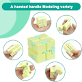 Miniatyrbillede 2 af 7: Infinitycube Fidget Legetøj Stressaflastende Fidgeting Spil til Børn og Voksne, Sød Lommestørrelse Unik Gadget til Angstlindring og Tidfordriv Yellow