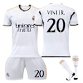 Miniatyrbild 1 av 2: 23/24 Real Madrid Barn- och Vuxenträningskläder Sportkläder Set med Strumpor No.20 VINIJR 22