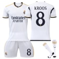 Pikkukuva 1 / 2: 23/24 Real Madrid Lasten Aikuisten Harjoitusvaatteet Urheiluvaatteet Sukat No.8 KROOS XXXL