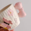 Pikkukuva 5 / 7: Tuoreet käsinmaalatut jousi-keramiikkamukit tytöille, teekupit, kahvikupit aluslautasen kanssa (7.77oz 230ml, vaaleanpunainen)
