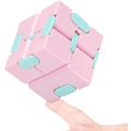 Miniatyrbilde 1 av 7: Infinitycube Fidget Leke Stressavlastende Fidgeting Spill for Barn og Voksne, Søt Lommestørrelse Unik Gadget for Angstlindring og Drep Tid Pink