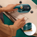 Miniatyrbild 4 av 9: Hopfällbar mini ångstrykjärn Bärbar torr & våt resestrykmaskin Multifunktionsspray Kläder strykjärn Blackish Green EU plug