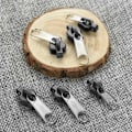Miniatyrbild 3 av 9: Set med 6 dragkedjor för att sy ersättning i 3 storlekar Black
