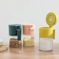 Miniatyrbild 7 av 11: Lufttäta glaskryddburkar med sked och lock Klara kryddburkar Yellow