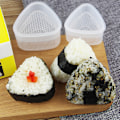 Miniatyrbild 2 av 10: 2 st Form Onigiri Riskula Bento Pressmaskin Form Triangel Sushi Make Form Gör det själv-verktyg Brukskök