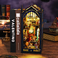 Miniatyrbild 6 av 9: DIY Magics Bazaar Books Nooks Kit med Lätt Lättmontering Dekorativa miniatyrer för vardagsrummet
