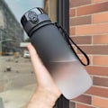 Miniatyrbild 2 av 8: 500ml/650ml/1000ml sportvattenkopp i plast Multifunktionell återanvändbar vattenkopp för fitness Black White 650ml