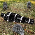 Miniatyrbilde 3 av 5: IC Lik I Pose Grave Død Kropp Spøkelseshus Dekor Skummel Død A