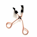 Pikkukuva 2 / 5: IG-ripsien soveltaja, 8D Quantum magneettiripset