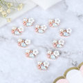 Miniatyrbillede 1 af 5: IC 10 STK Blomster Rhinestone Knapper Flatback Plating Perle Hårnål
