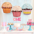 Miniatyrbillede 4 af 5: IC 3D cupcake papirlanterner, festpynt 3 stk