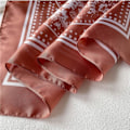Miniatyrbilde 3 av 4: Firkant sateng silke skjerf Hodeplagg Kvinner Menn Slips bandana 1 stil 70x70cm