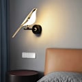 Miniatyrbillede 2 af 5: Magpie Væglampe Stue TV Baggrund Væglampe Luksus Hotel Soveværelse Sengelampe Simpel Kreativ Rød Fugl Væglampe (Enkelt-varmt lys)