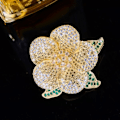 Pikkukuva 2 / 5: IC CNE Elegant kamelia zirkonibrossi