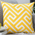 Pikkukuva 1 / 3: IC Boho-tyylinen Brodeerattu Puuvillainen Neliömäinen Geometrinen Kuviollinen Koristeellinen Peite Sovalle Autolle 18x18 tuumaa Keltainen A