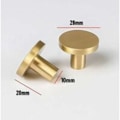 Miniatyrbillede 2 af 5: IC Skabsknapper i Børstet Messing, Kommodeknapper i Guld, til Skab, Skab, Badeværelse, Badekar og Køkken, Sæt af 10 (28 mm Svampe)