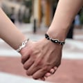 Pikkukuva 5 / 5: IC 2 Matchande Yin Yang Justerbara Vävda Sladdarmband Handgjorda Vänskapsarmband
