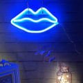 Pikkukuva 4 / 4: IC LED Neon-kirjain Huulet (sininen)