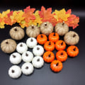Miniatyrbilde 3 av 4: Hanksgiving-sett, kunstige lønneblader høstgresskar kalebasser røde bær for høst høst og halloween hjemfestdekorasjon